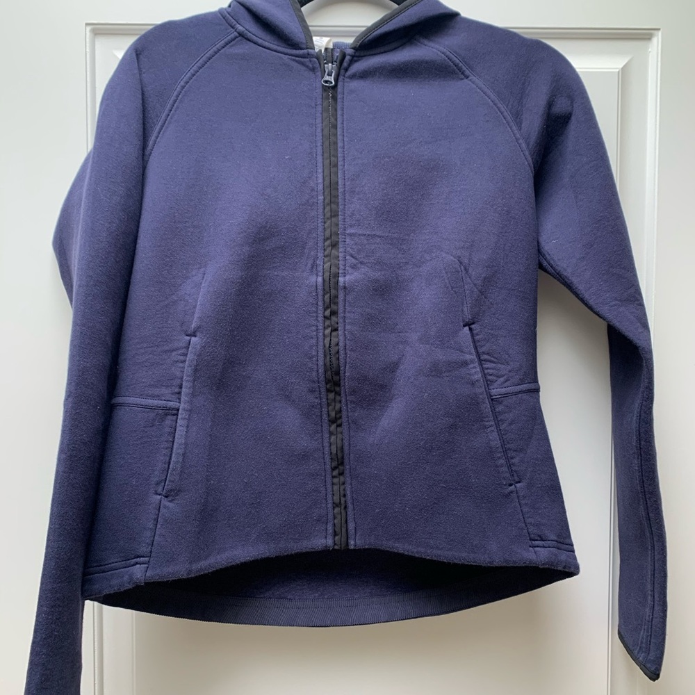 Lululemon Athletica Sweatshirt